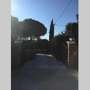 https://gite-2-pieces-au-calme.fr-provencehotel.com